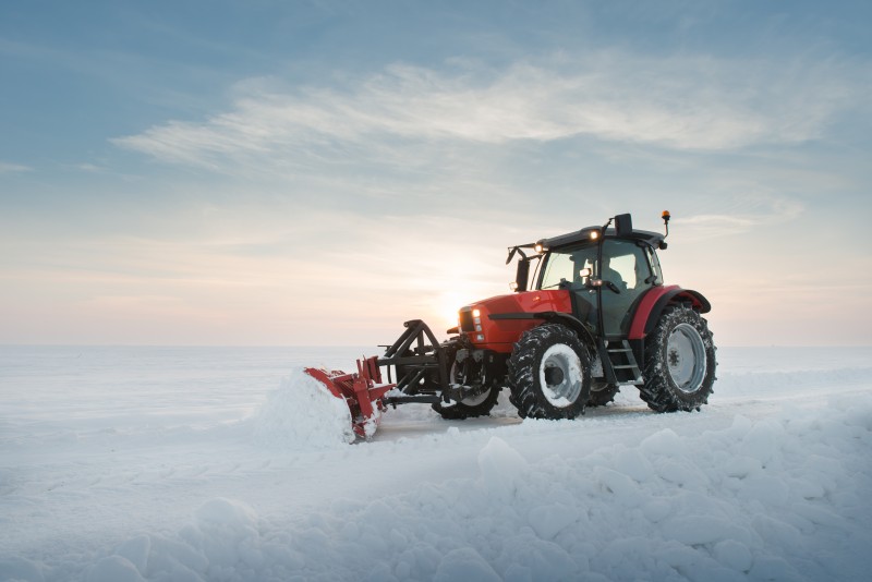 media/image/Traktor-Schneeschieber-59401810-Tractor-cleaning-snow-C-Dusan-Kostic-fotolia-com-6000-x-4004-px-300-dpi.jpg